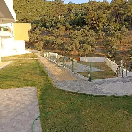 Villa Gulluk'te Site Icinde Daire Milas